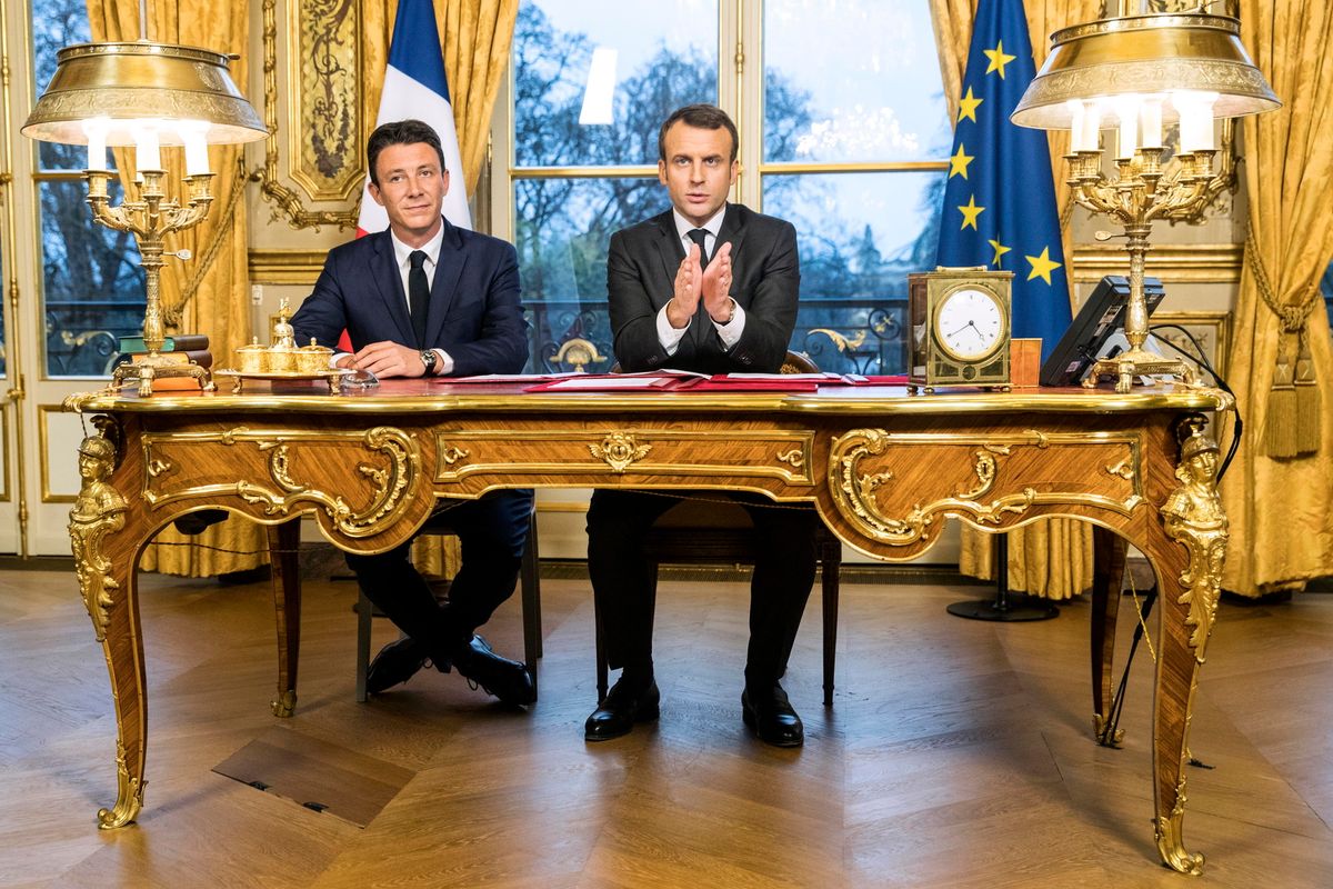 Macron picchia duro sull’islam radicale dopo che En Marche! è caduta sul sexgate