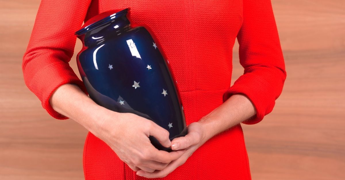 Teen Asks If She's In The Wrong For Telling Her Dad She Hates Her Step-Siblings After They Knocked Over Her Dead Mom's Urn
