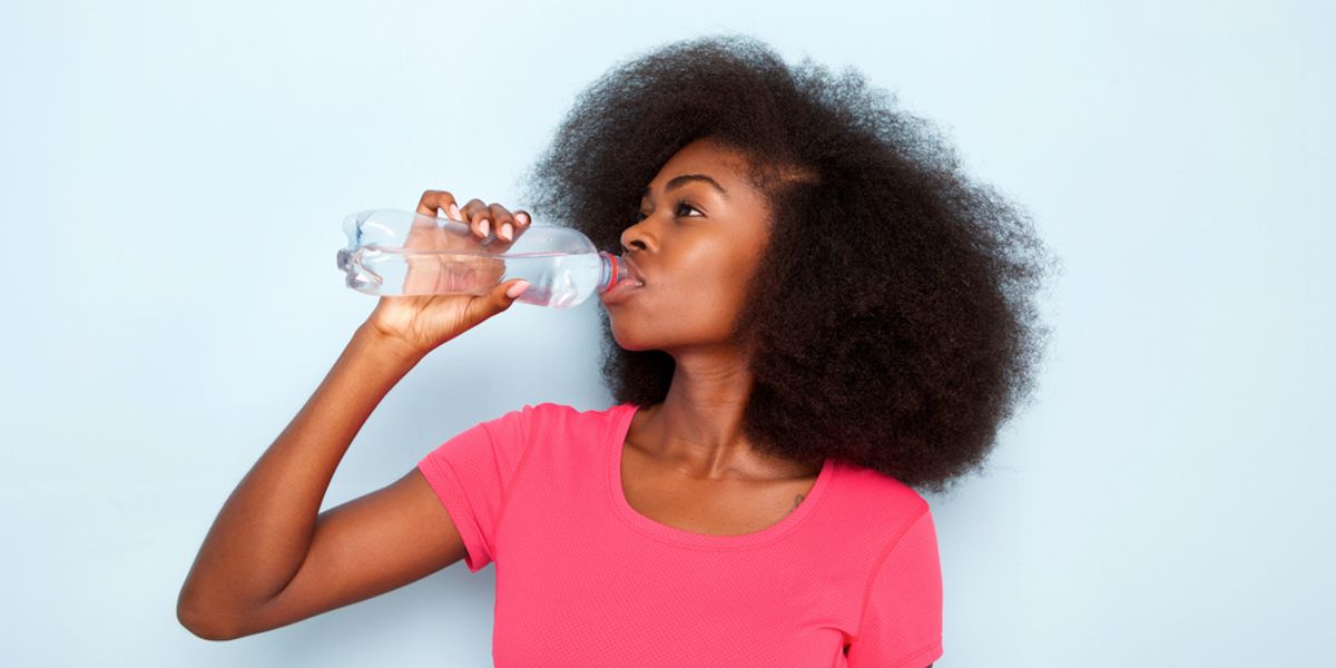7 Surprising Ways Drinking Only Water Can Help You Flourish