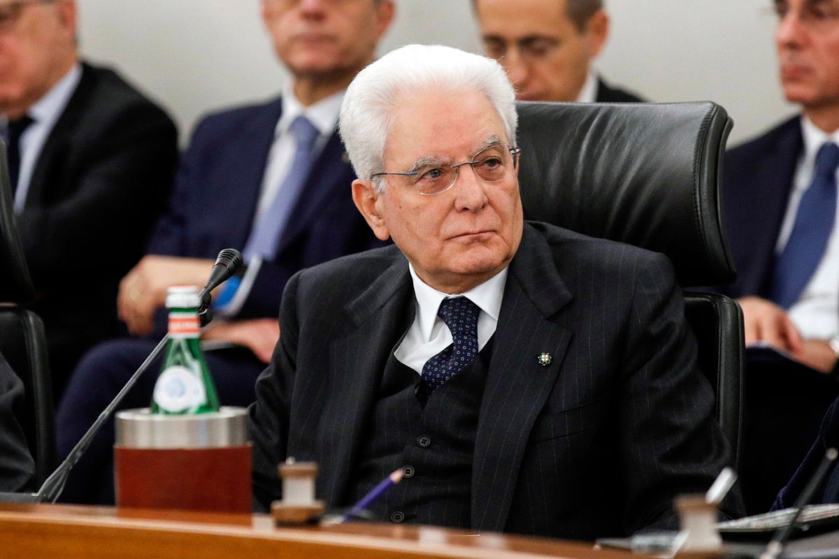 Mattarella mette Conte in isolamento