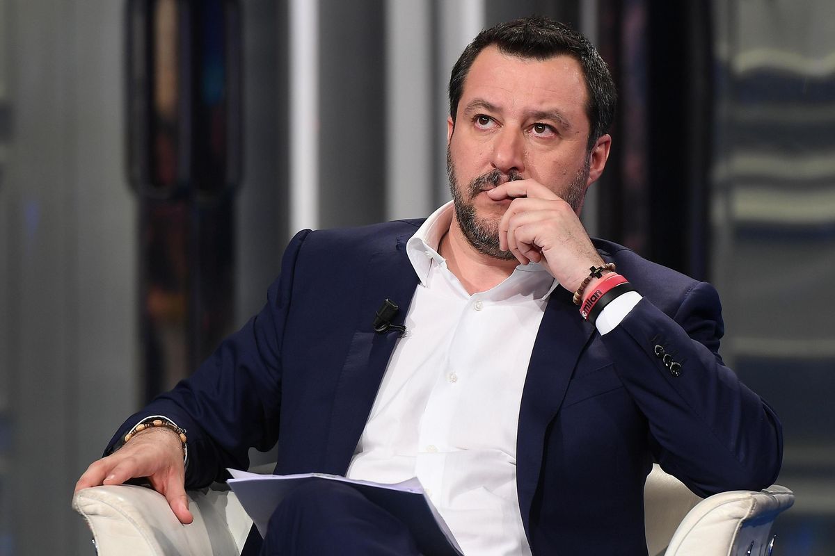Salvini: «Stop alle cartelle in tutta Italia»