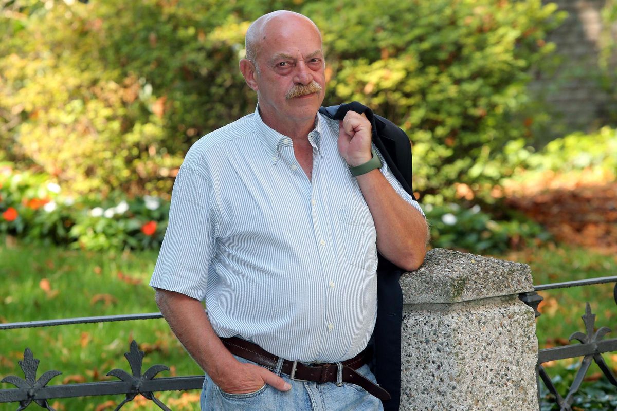 Toni Capuozzo: «Conte è un presidente tragicomico»