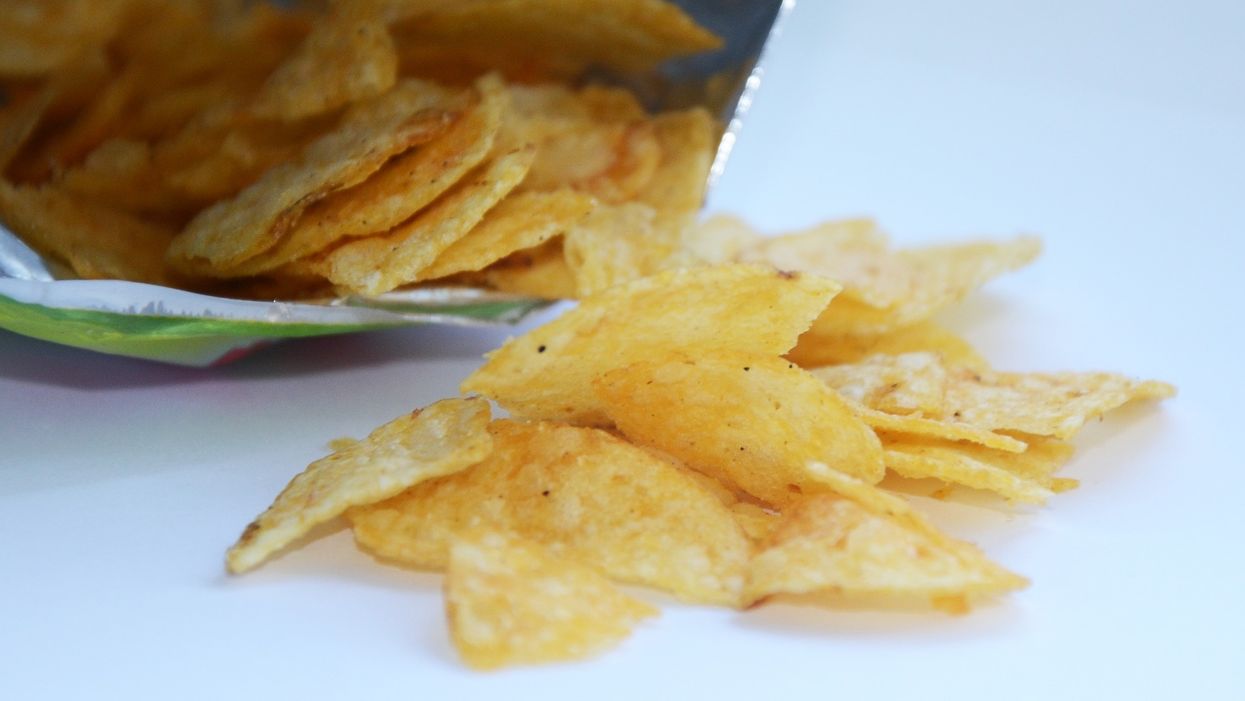 This technique for sealing a bag of chips will blow your mind
