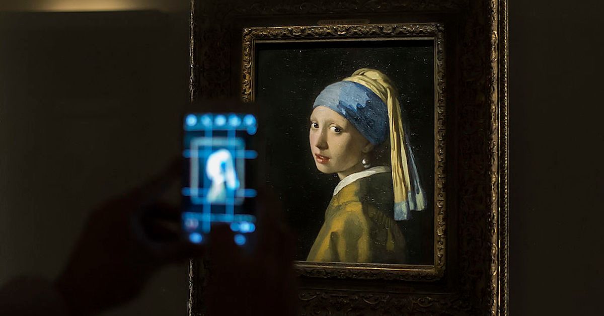 New Hi-Tech Scans Show What's Really Going On Under The Surface Of Vermeer's Classic 'Girl With A Pearl Earring'