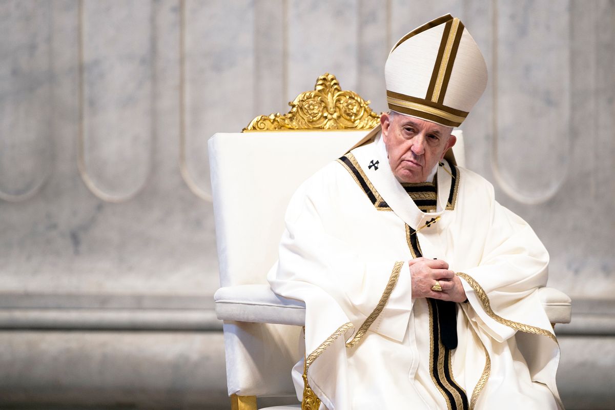 Il Papa smonta i fan della fede fai da te: «Senza una comunità non c’è la Chiesa»