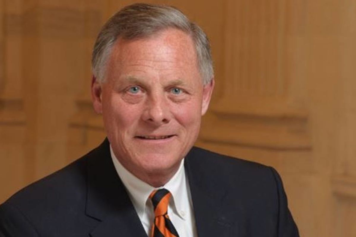 After being raided by FBI, Sen. Richard Burr steps down from Intelligence Committee chair