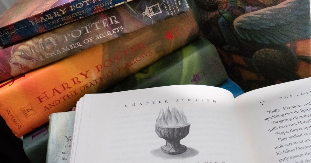 Woman Furious After Her Dad Decorates Her Little Sister's Room By Cutting Up The 'Harry Potter' Books He Read To Her As A Kid