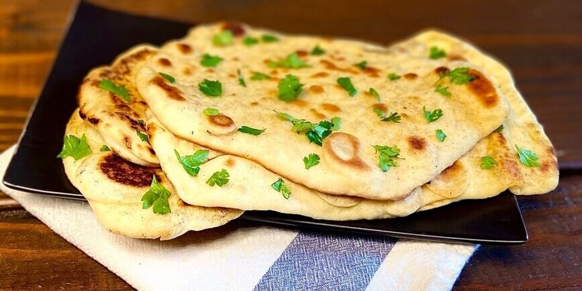 Easy Naan Bread Recipe With Garlic Butter My Recipe Magic