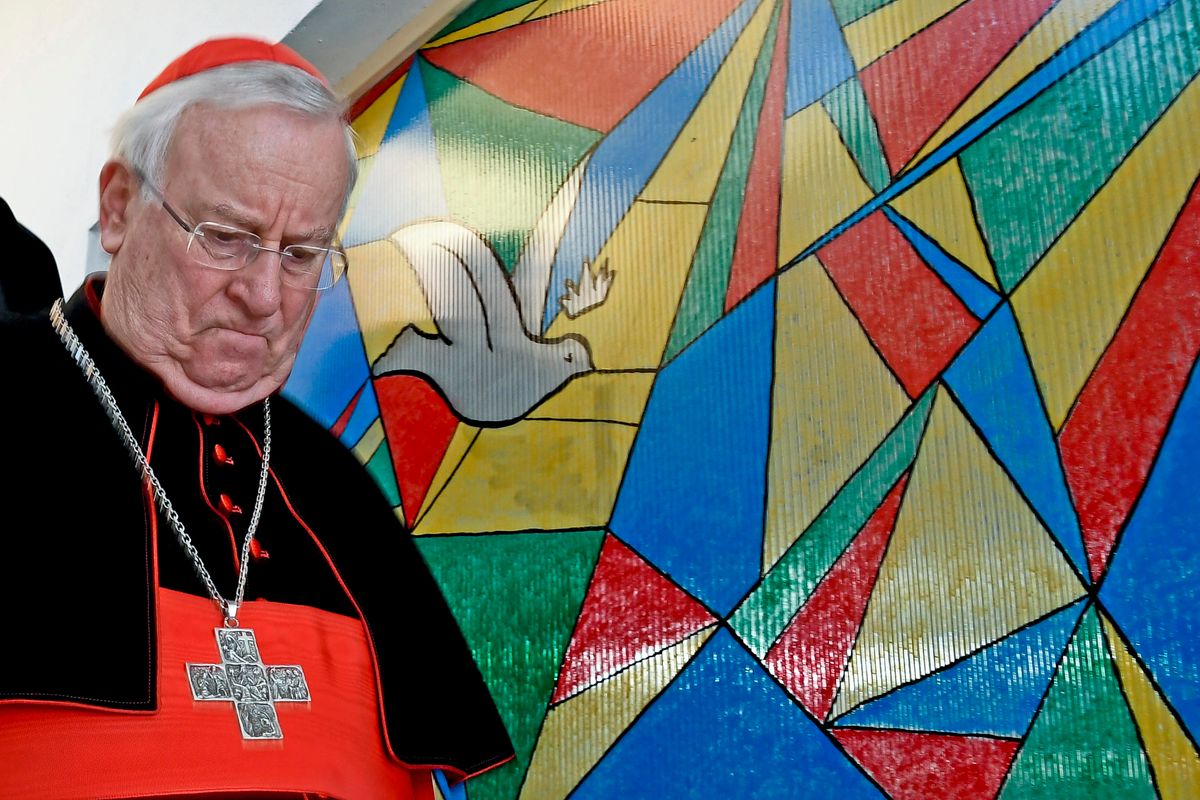Si sveglia la Cei: «No alla legge sull’omofobia»