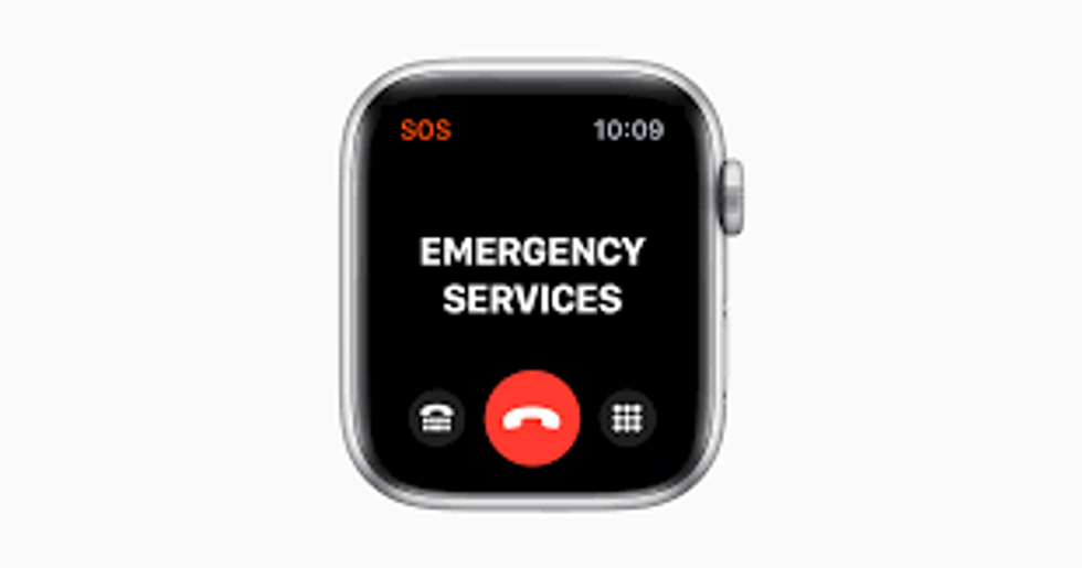 does apple watch call 911