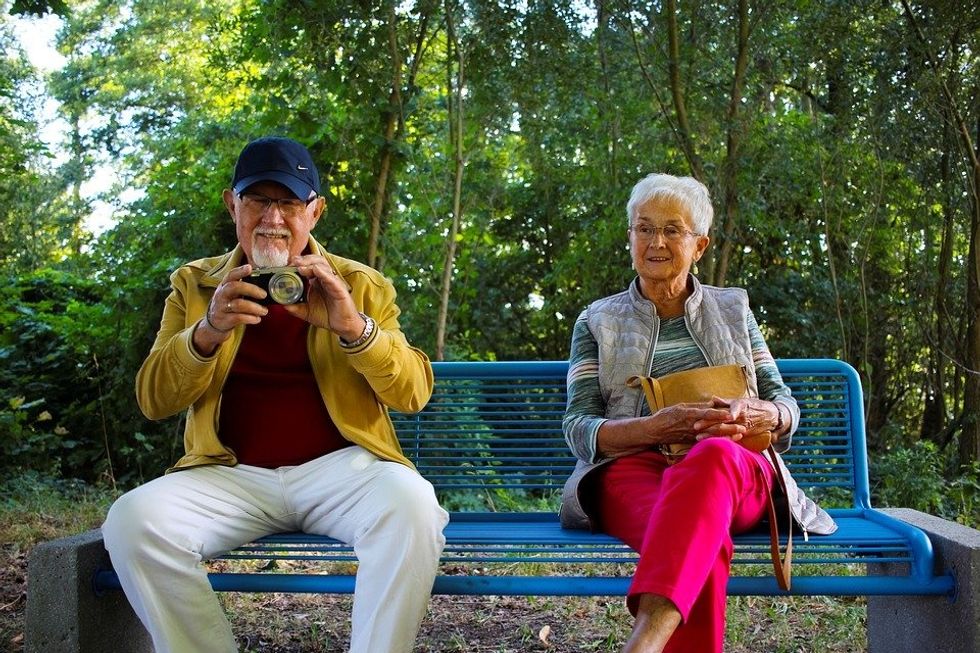 8 Ways to Stay Social With Grandparents While Social Distancing!