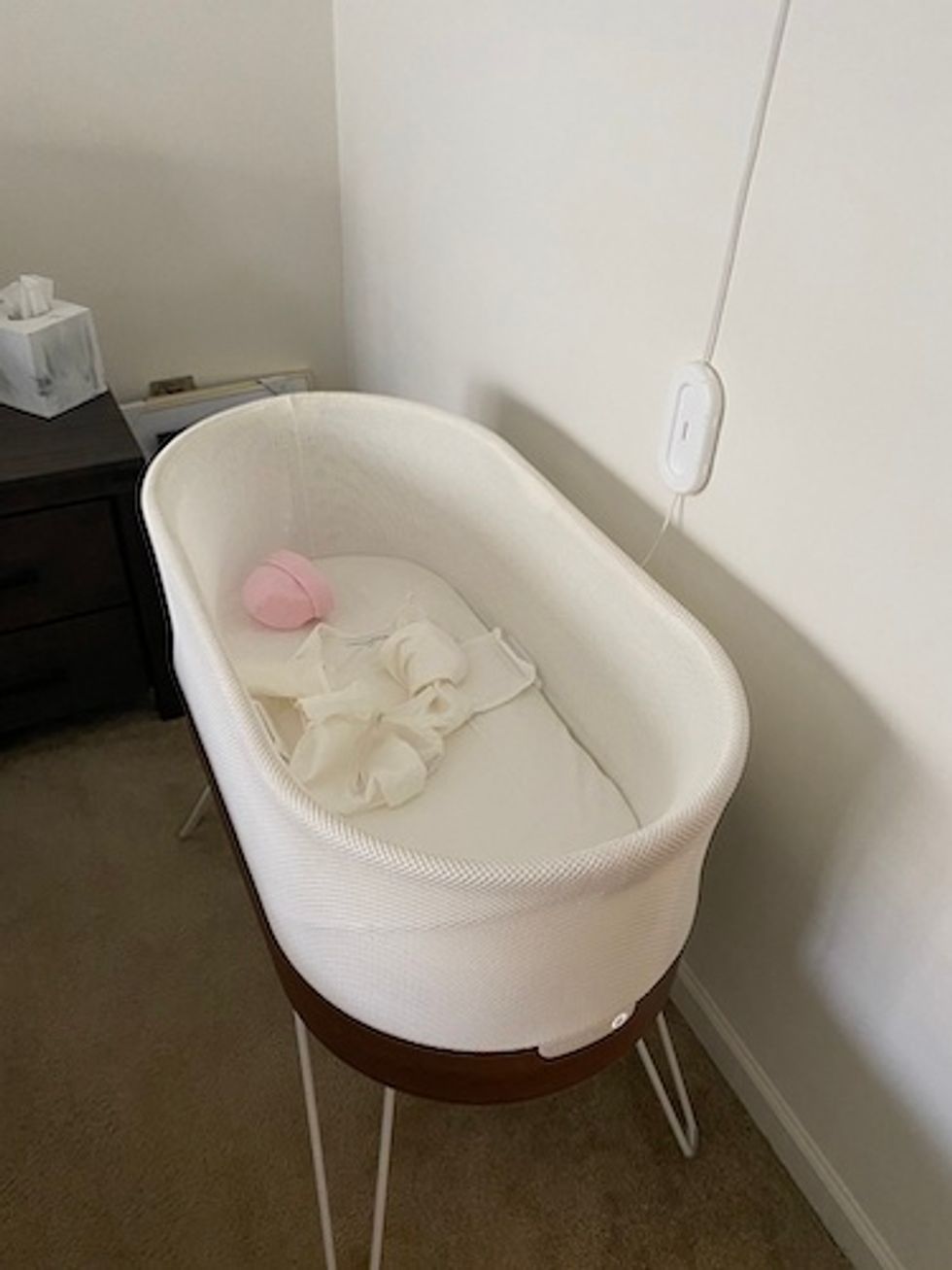 Photo of Snoo in a bedroom