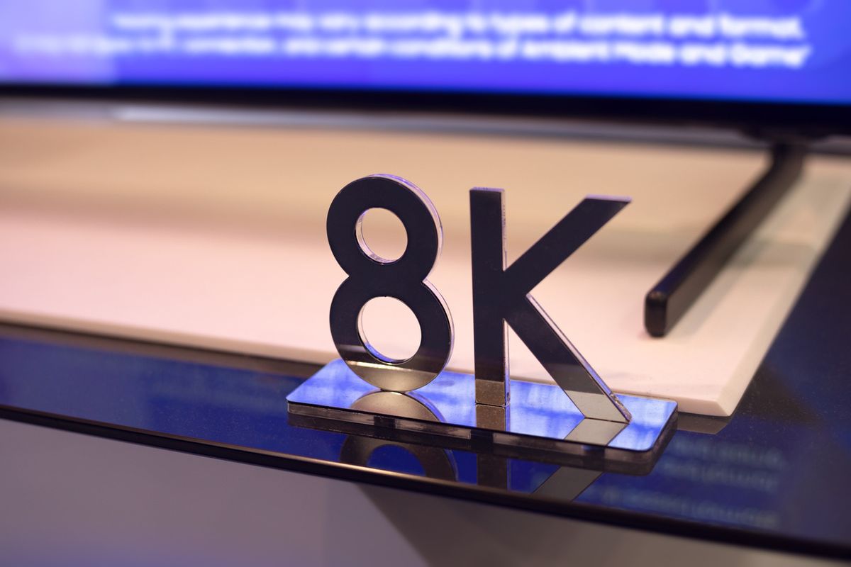 8K TV logo