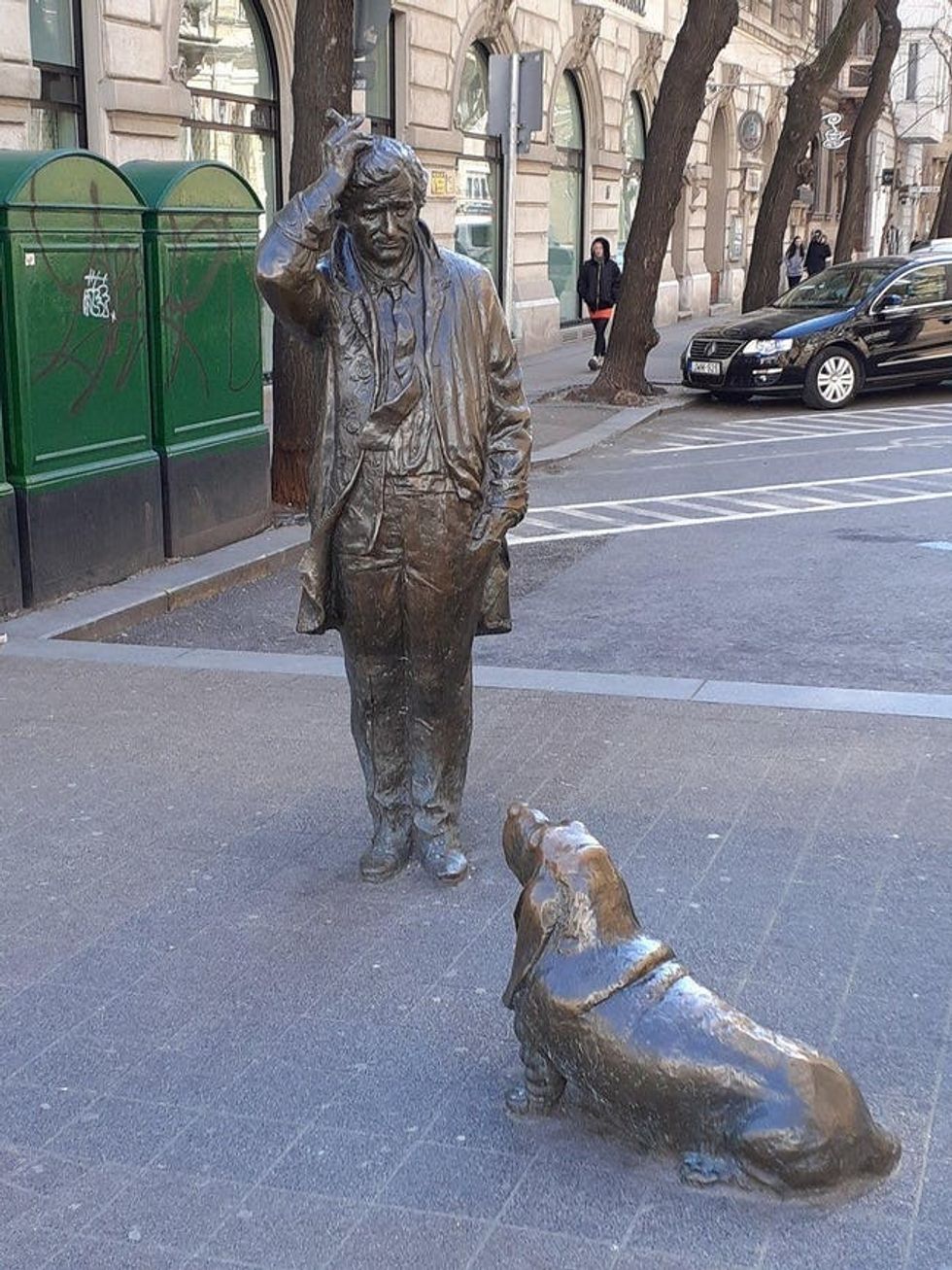 Here are 15 statues that we can all agree should stay up Upworthy