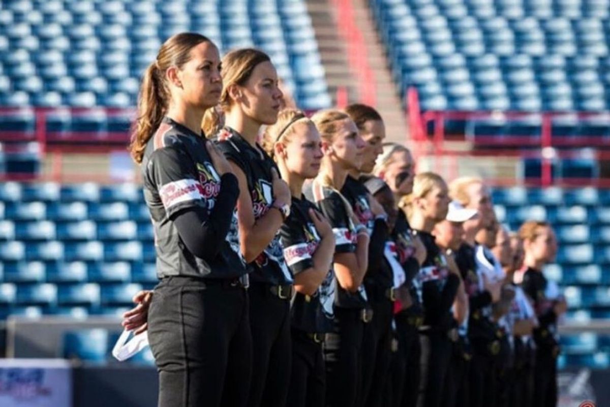 Entire pro softball team quits after GM posts an anti-kneeling tweet using their photo