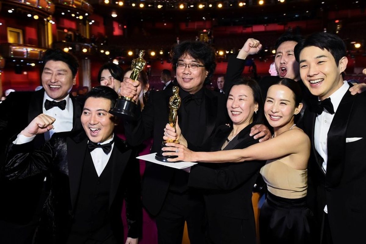 Parasite cast and crew at the 2020 Oscars