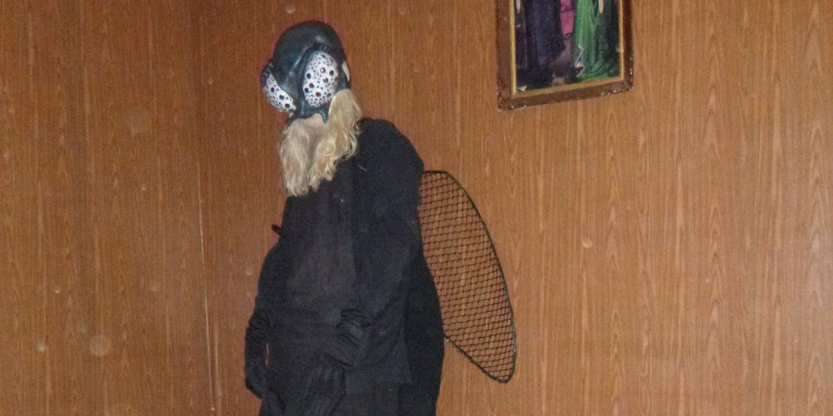 100 gecs Debuts "hand crushed by a mallet" Music Video PAPER