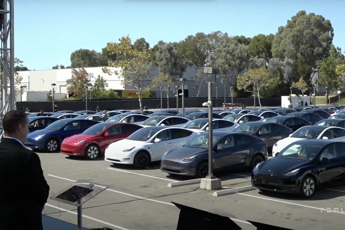 Tesla announces plans for a $25K vehicle