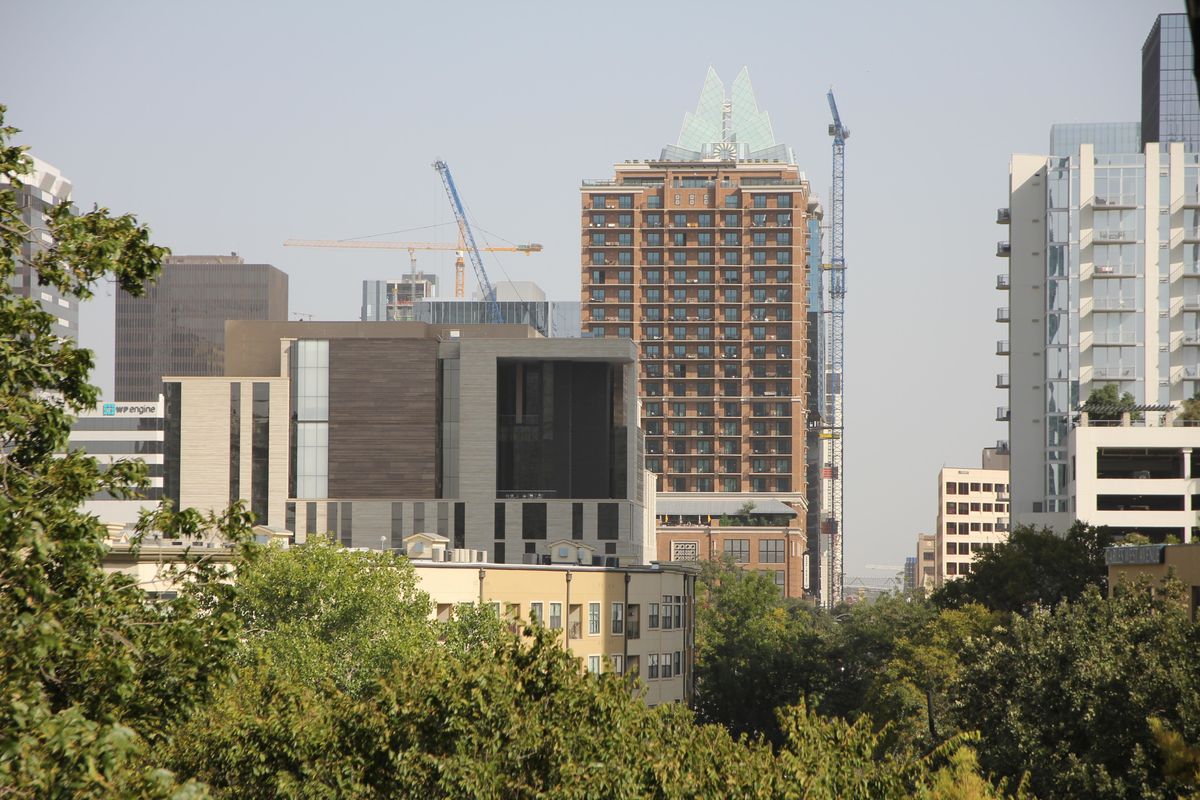 Austin sees dusty skies preceding cool front