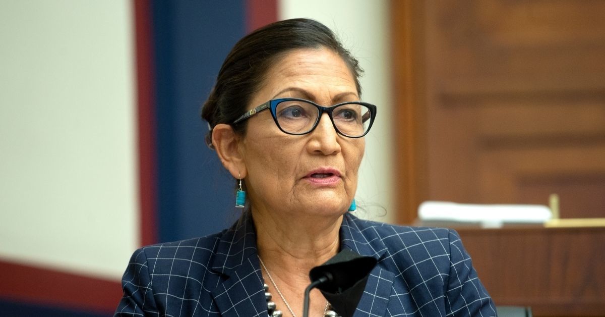 Indigenous Congresswoman's Version Of The 'How It Started' Meme Is Fierce As Hell