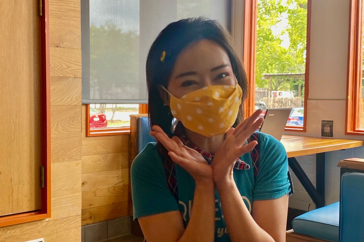 Kerbey Lane server spreads smiles with caricatures