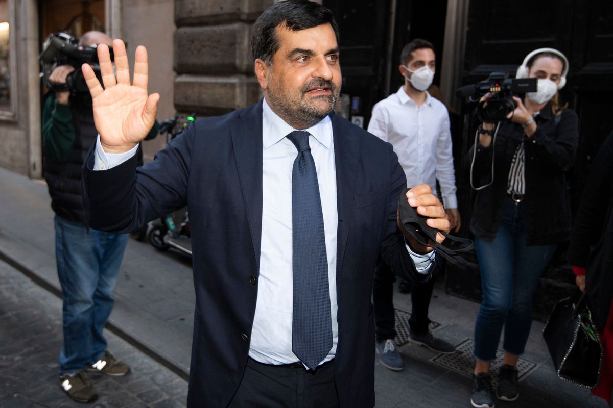 Gli scoop telecomandati su Palamara per scegliere il procuratore di Roma
