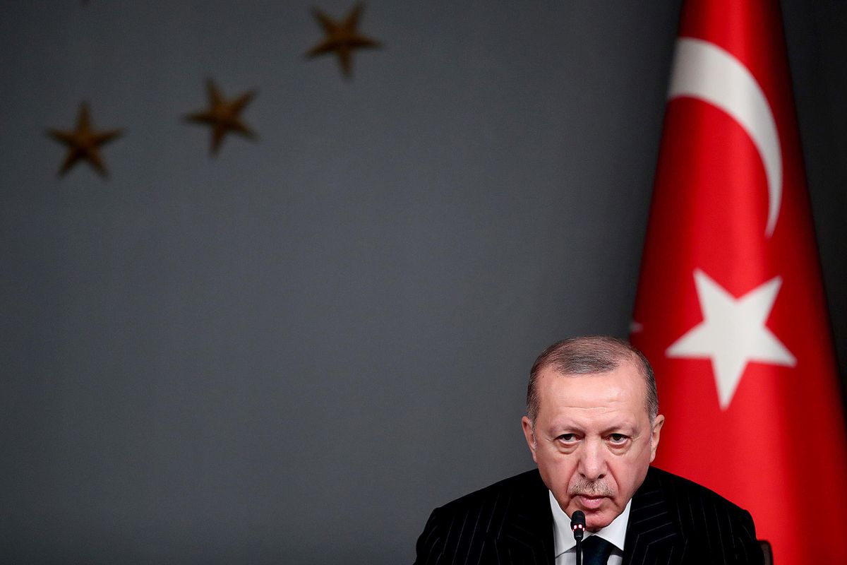 Erdogan, «cattivo maestro» islamico tra ansia di conquista e crisi interna
