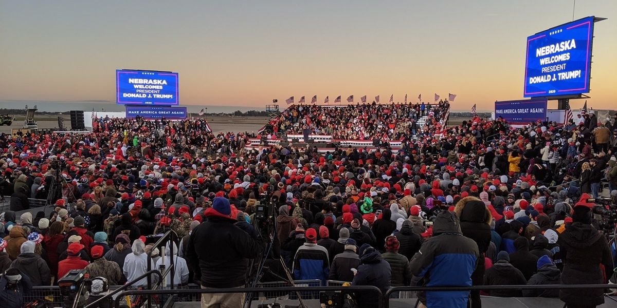 Trump left thousands of his own supporters stranded in freezing ...