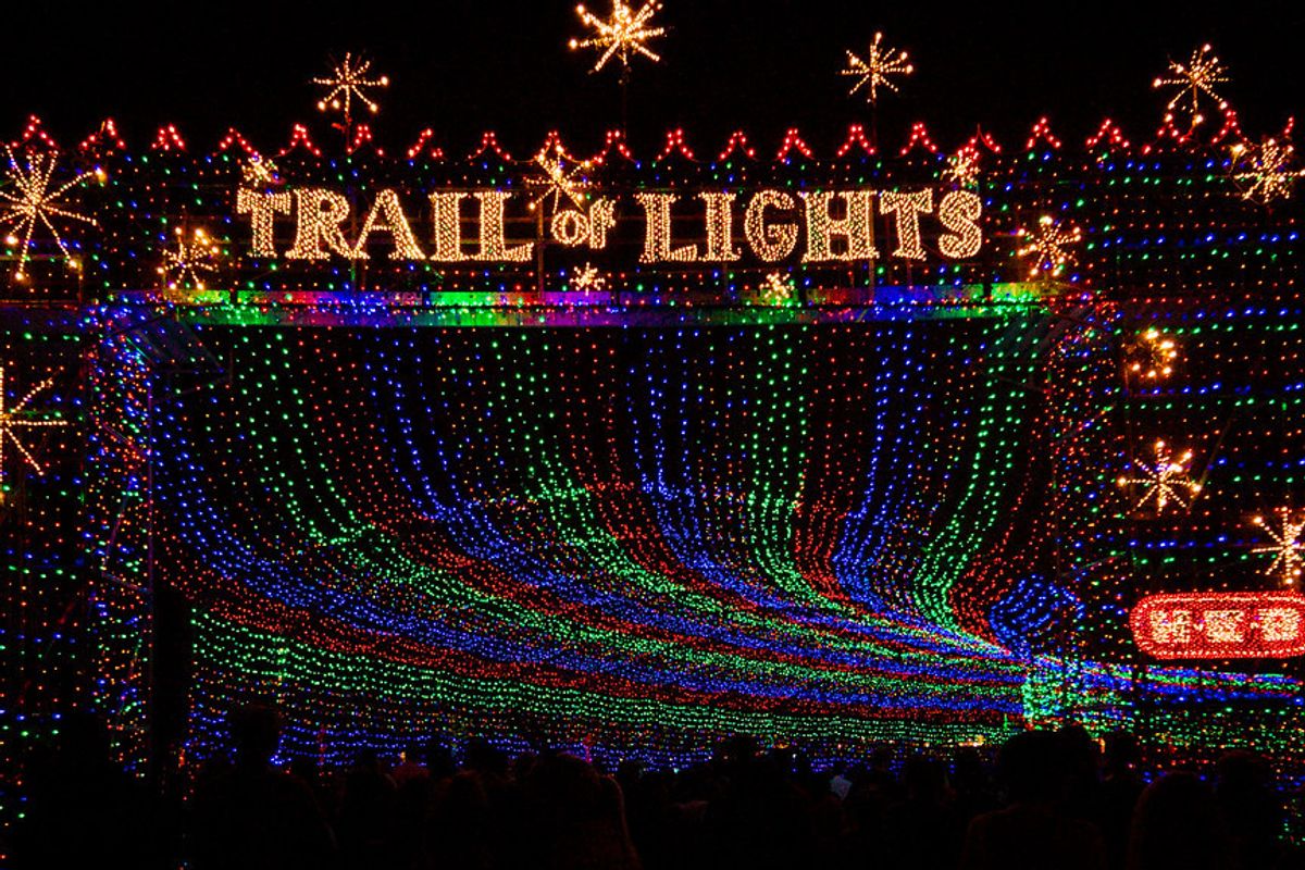 These 5 light shows are lighting up Austin this holiday season