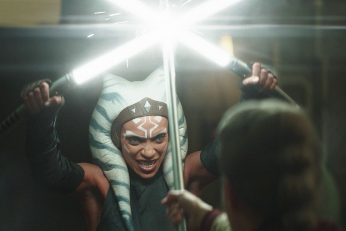 Ahsoka Tano wielding dual white lightsabers