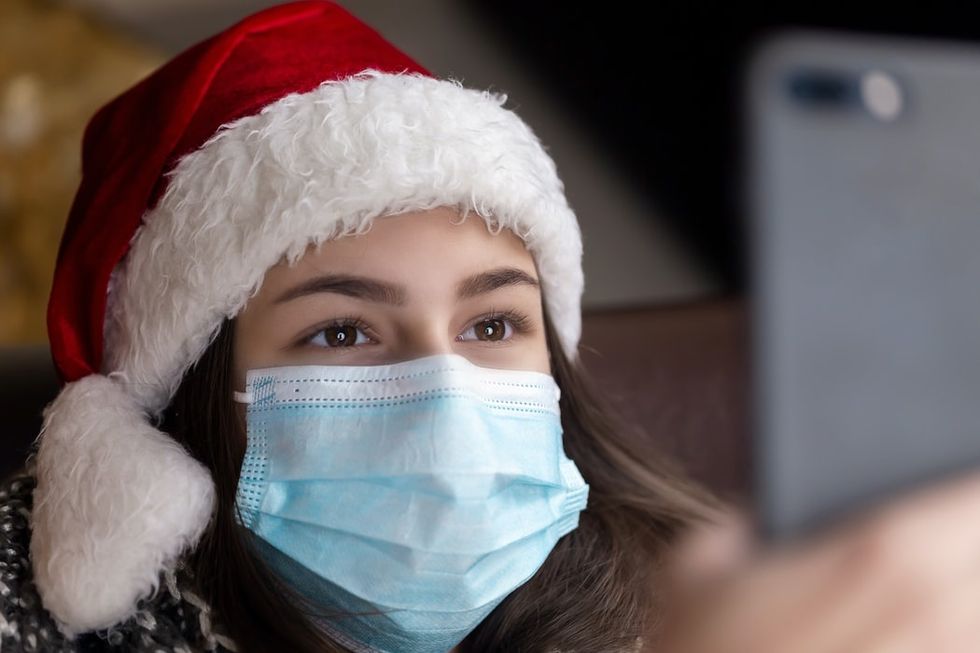 10 Ways You Can Safely Enjoy The Holidays During The Pandemic