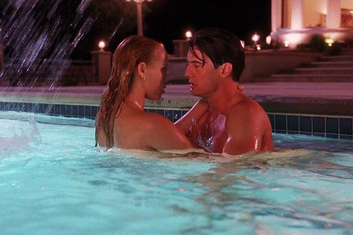 Showgirls sex scene