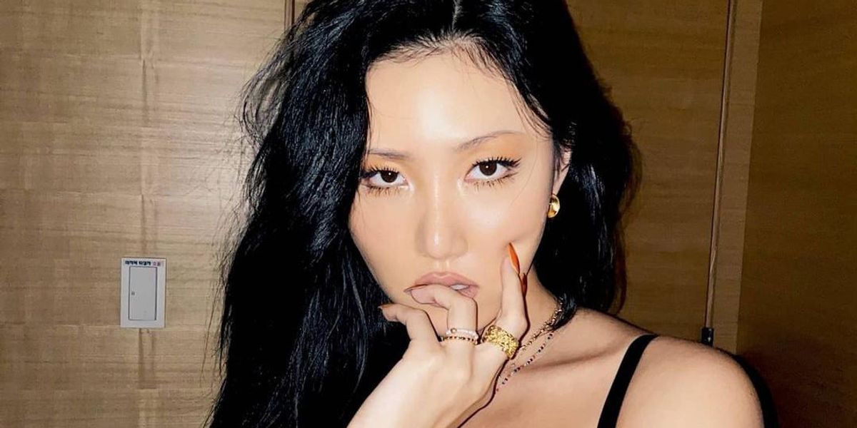 Hwasa Drops a New Music Video With 'The Sims 4'