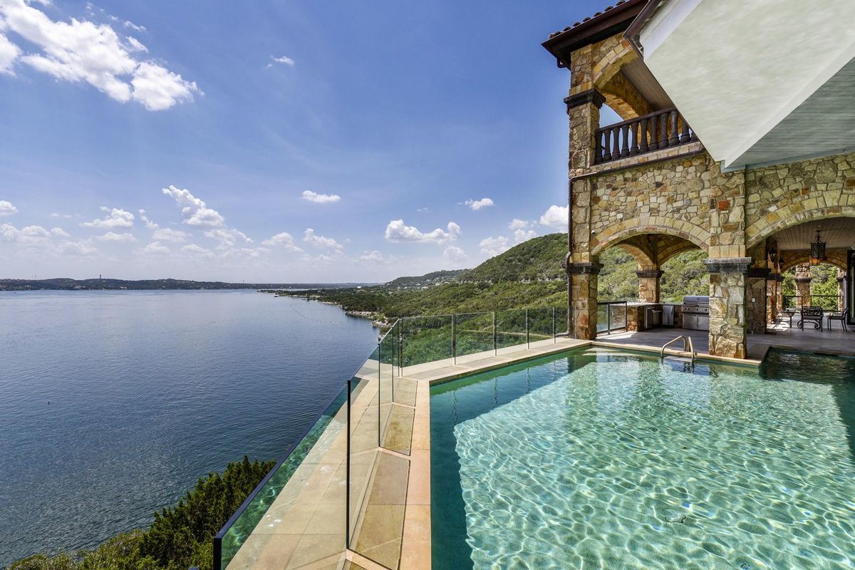 Austin outpaces other Texas cities in luxury home sales