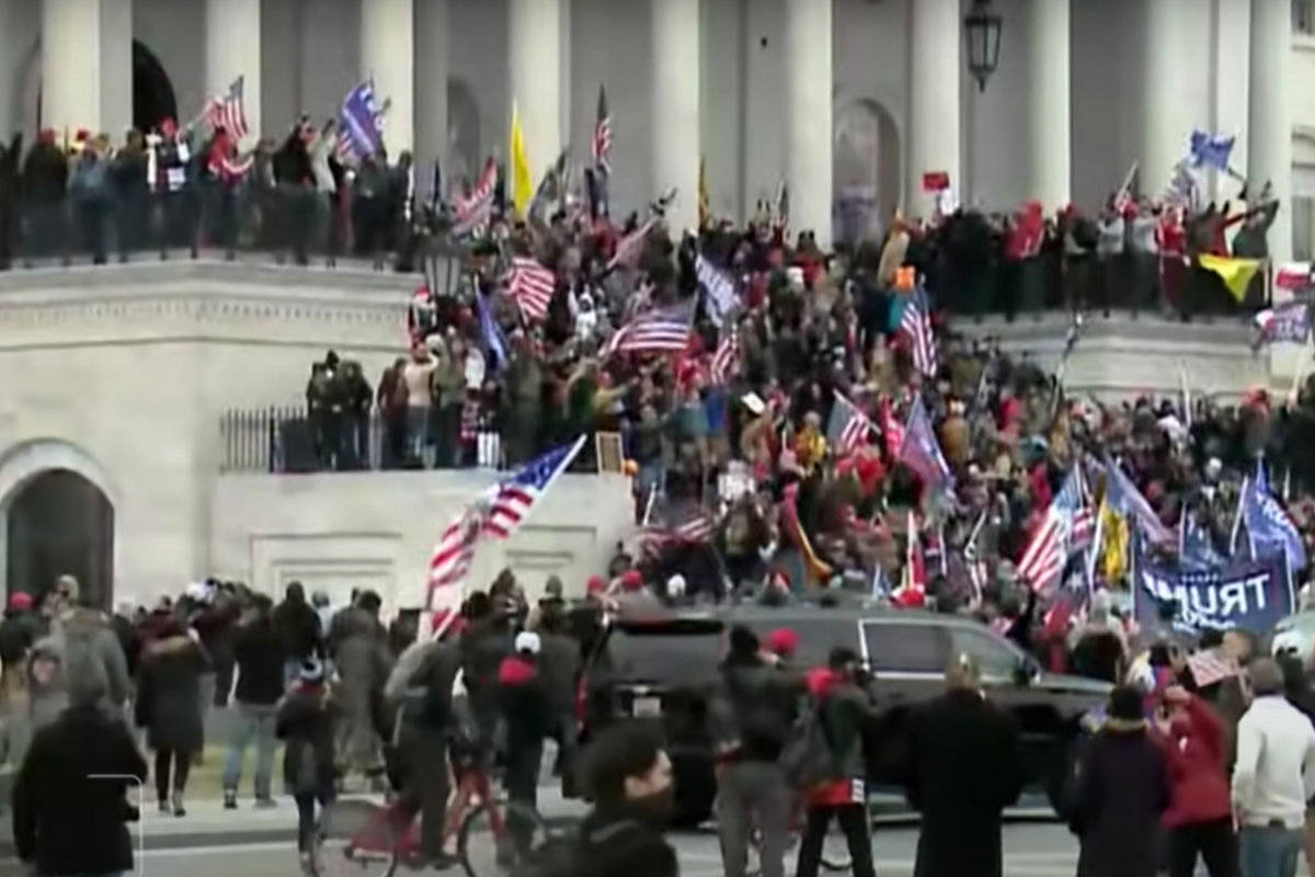 Right-Wing Extremists Concerned Planned Attacks On State Capitols Could Be 'FBI Honeypots'