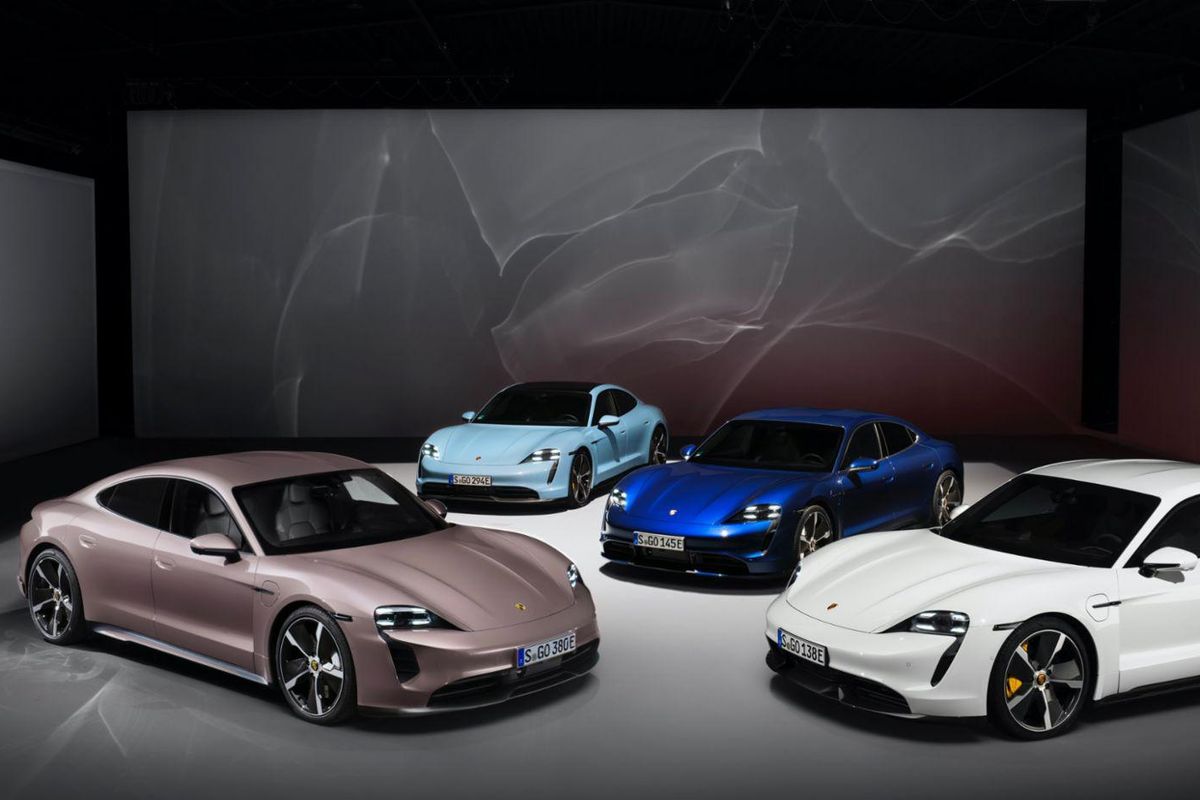 Porsche Taycan family