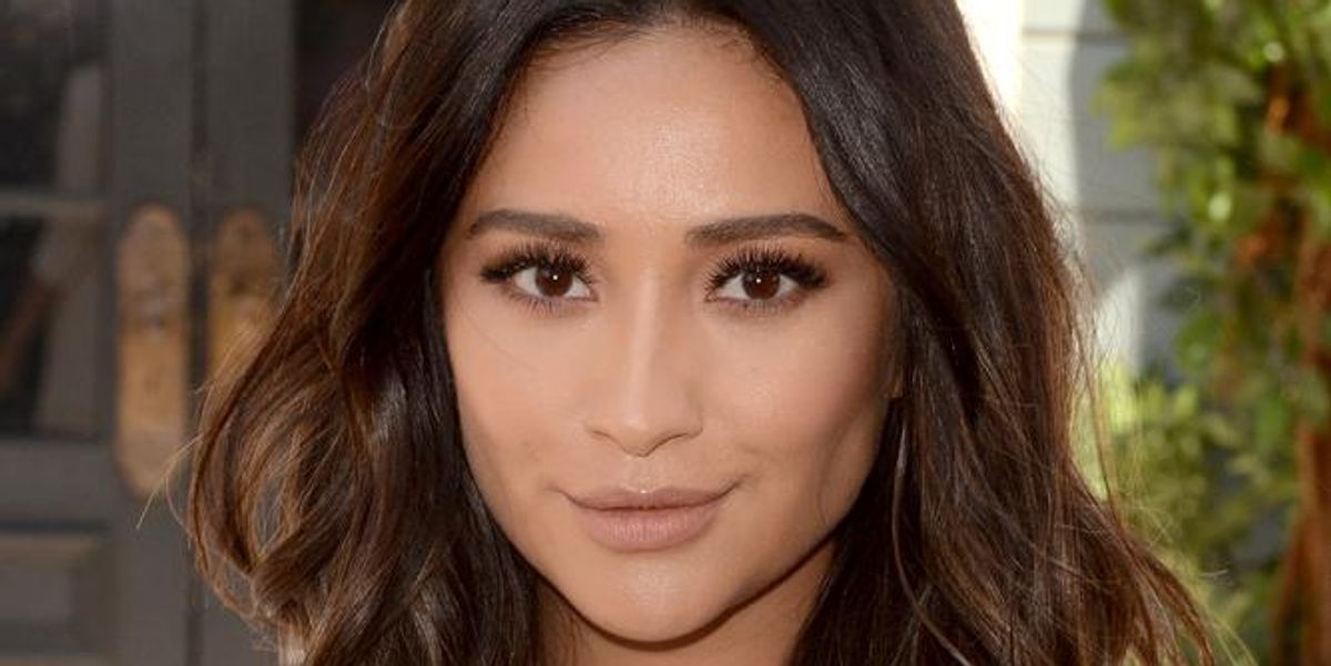 Shay Mitchell Opens Up About Her Struggle With Prepartum Depression