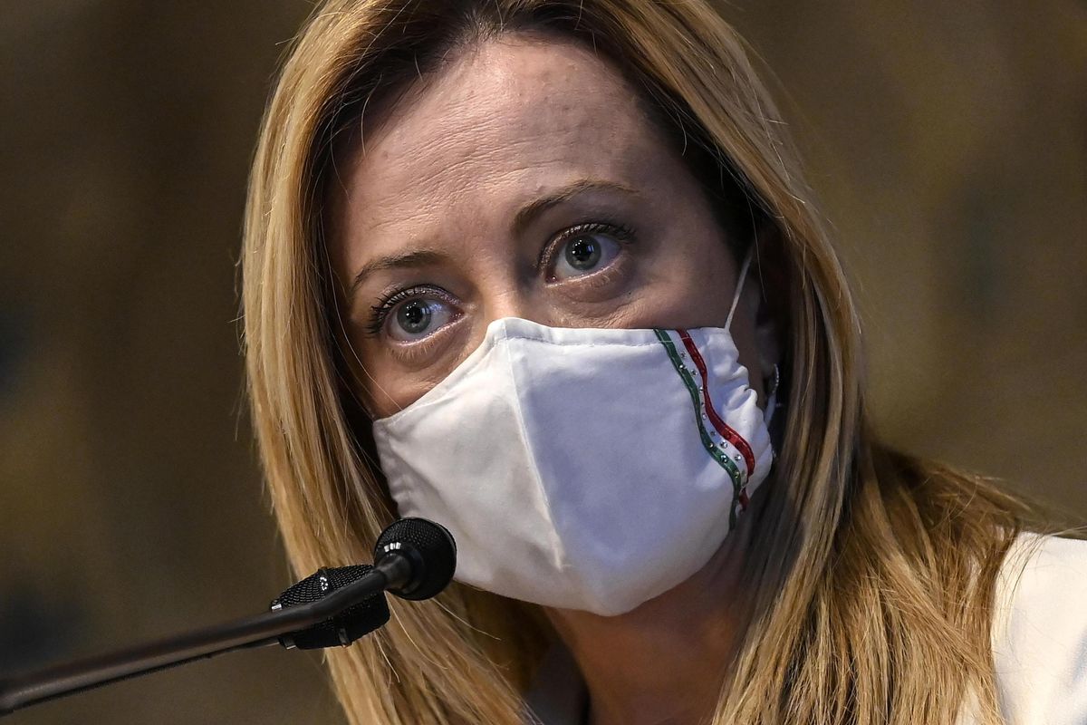 Prima di decidere Giorgia Meloni aspetti programma e ministri