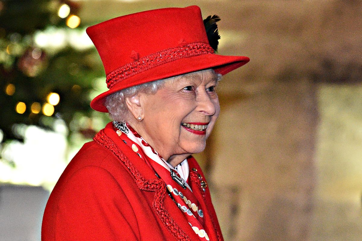 La regina Elisabetta ha occultato parte del suo favoloso patrimonio