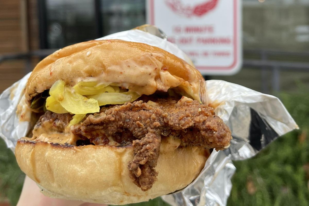 10 local fried chicken sandwiches that will melt your heart