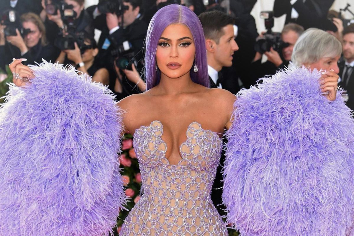 Kylie Jenner asking for money at the 2019 Met Gala