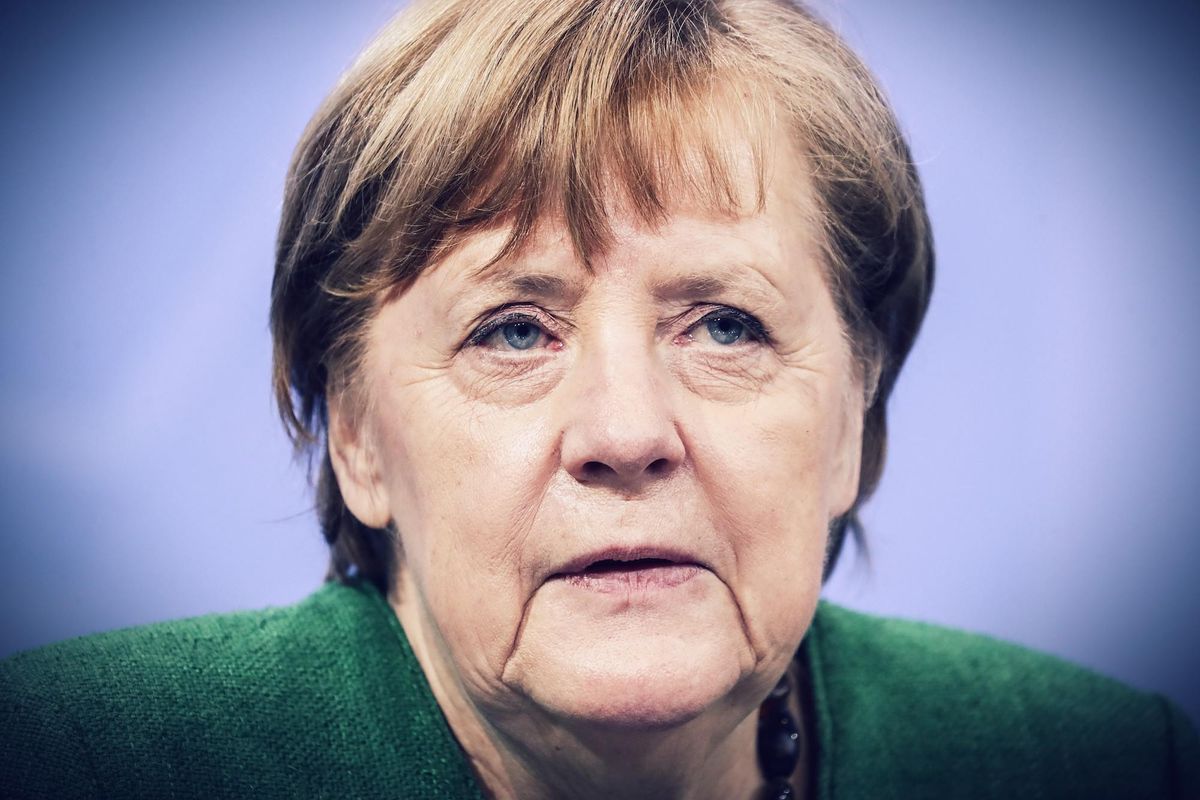 La Merkel fa il lockdown «politico» alla Conte