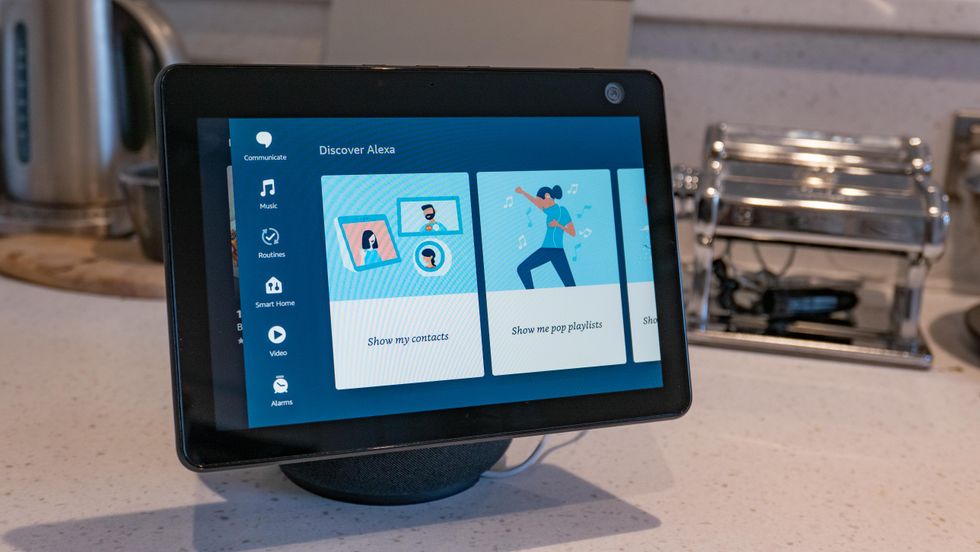 Amazon Echo Show 10 (3rd gen) Alexa smart display review - Gearbrain