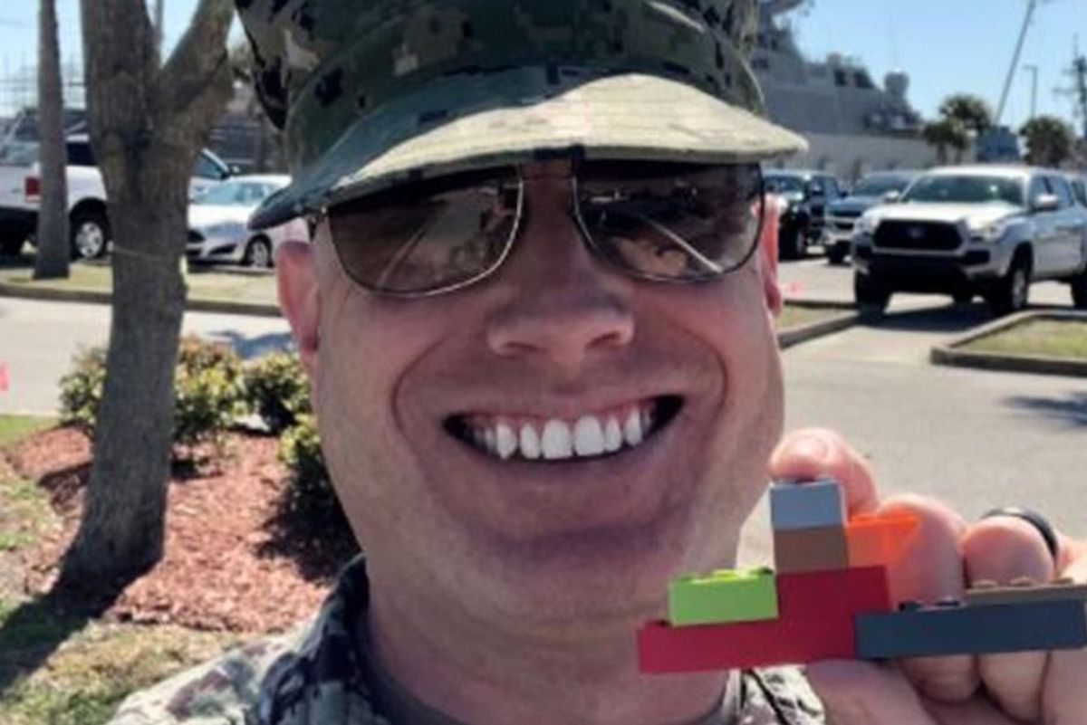 7-year-old's sweet LEGO gesture for his military dad turns into beautiful viral moment