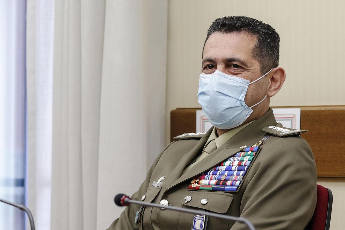 Figliuolo vara una nuova ordinanza per frenare i «frontalieri» del vaccino