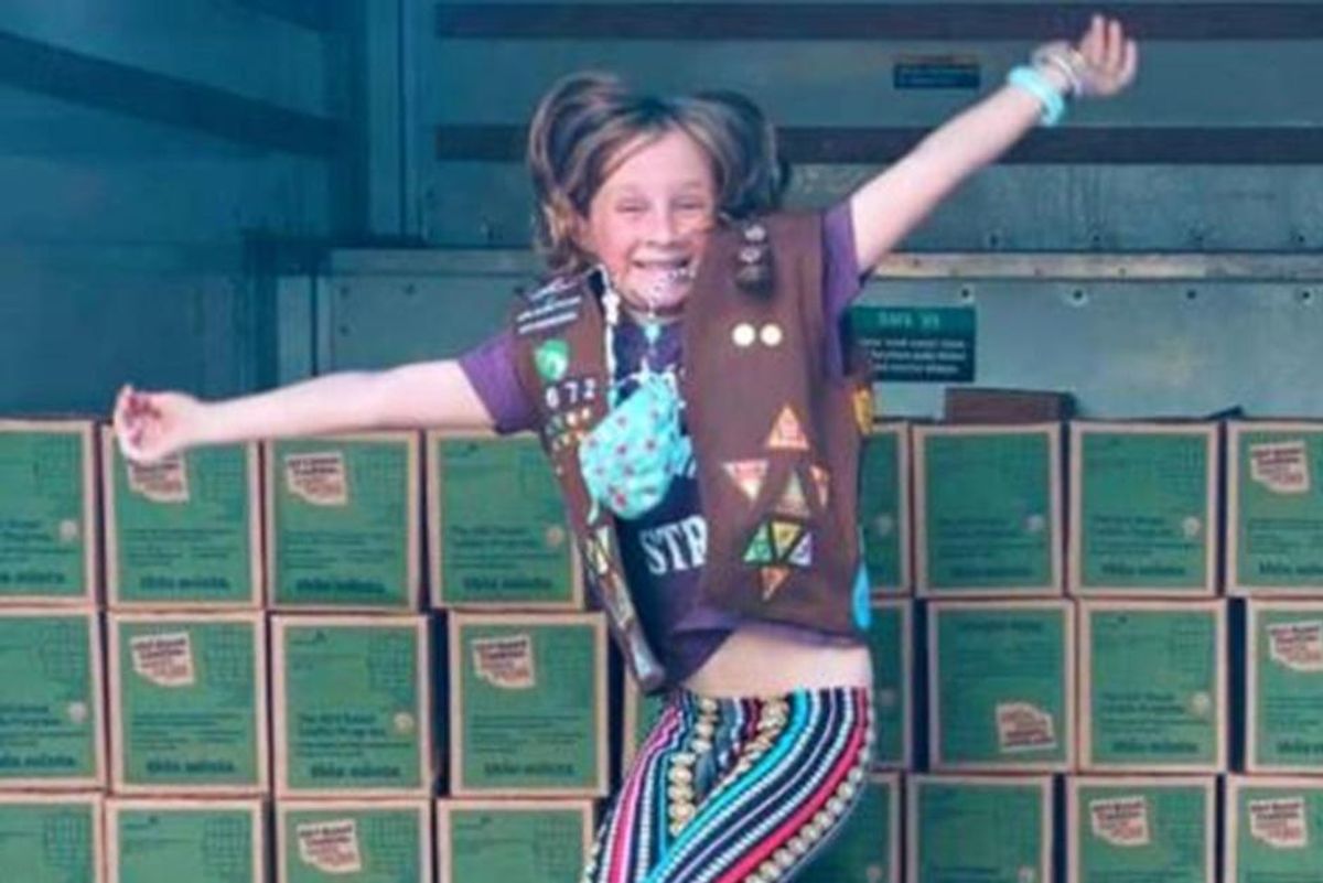8-year-old cancer survivor breaks Girl Scout cookie record selling over 32,000 boxes