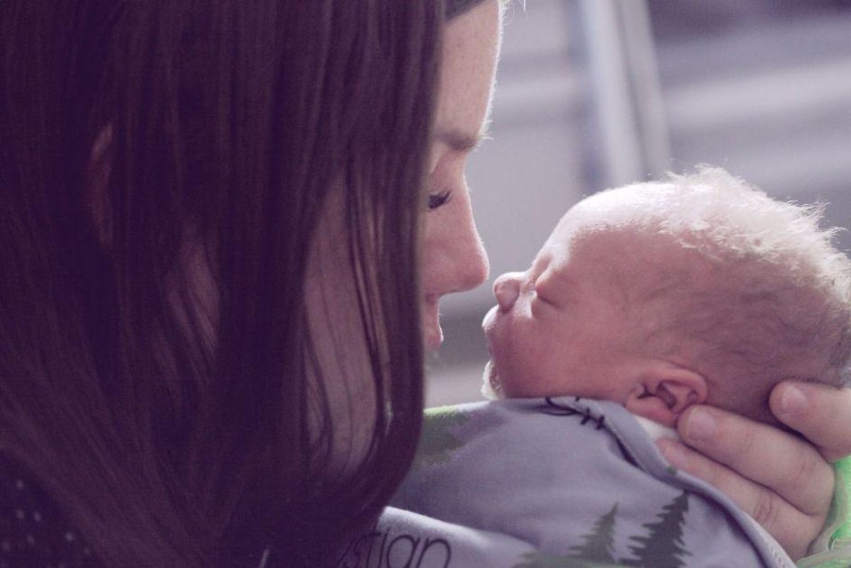 Moms reveal 5 things they wish they could tell their younger selves about motherhood