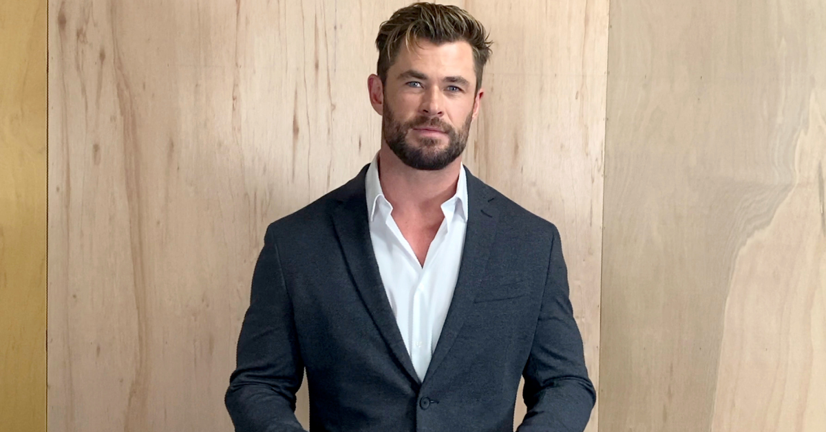 Chris Hemsworth Hilariously Trolled By His Brother After Photo Of His Massive Arm Goes Viral