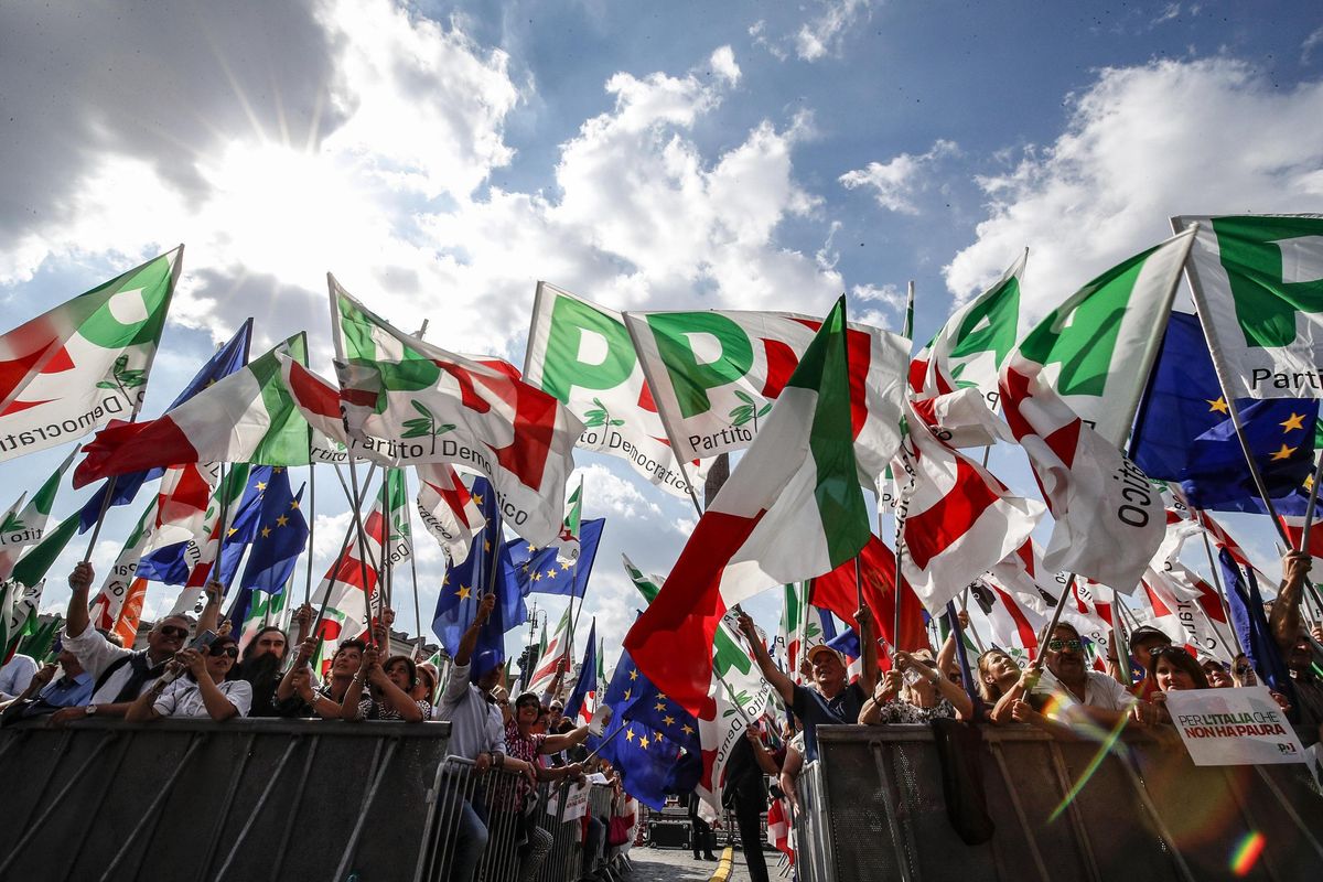 Il Pd leva ai «ricchi» per rendere i giovani sudditi riconoscenti
