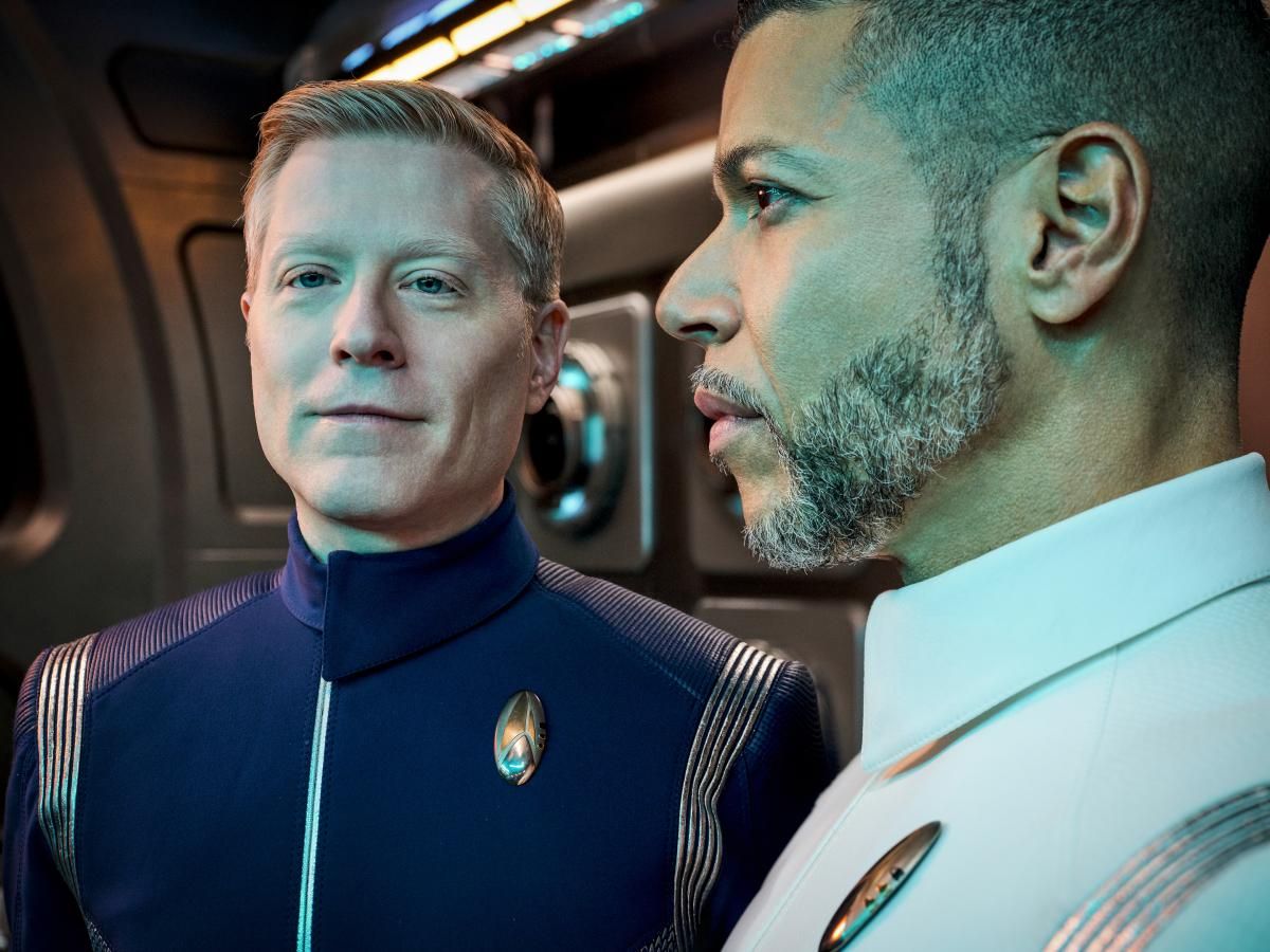 Anthony Rapp and Wilson Cruz in their Discovery uniforms